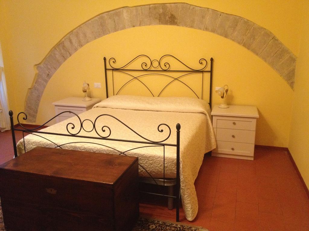 B&B La Dimora Del Capitano Фабриано Номер фото